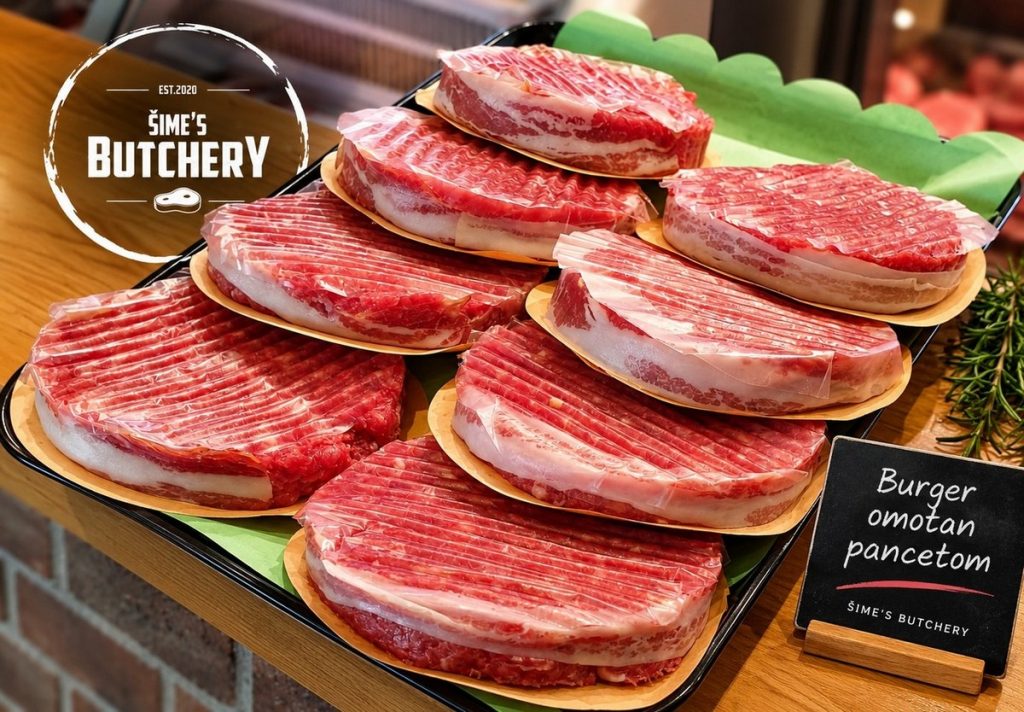 Burger od junetine omotan pancetom iz Šime Butchery mesnice